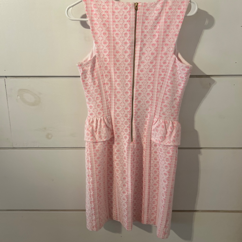 NEW Lilly Pulitzer Abby Lace Peplum Sheath Dress Size Small Pink Embroidered - Picture 2 of 2